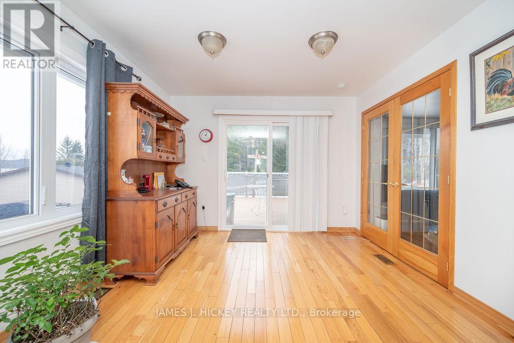 532 Edgewater Way, Head, Ontario  K0J 2B0 - Photo 4 - X12127485