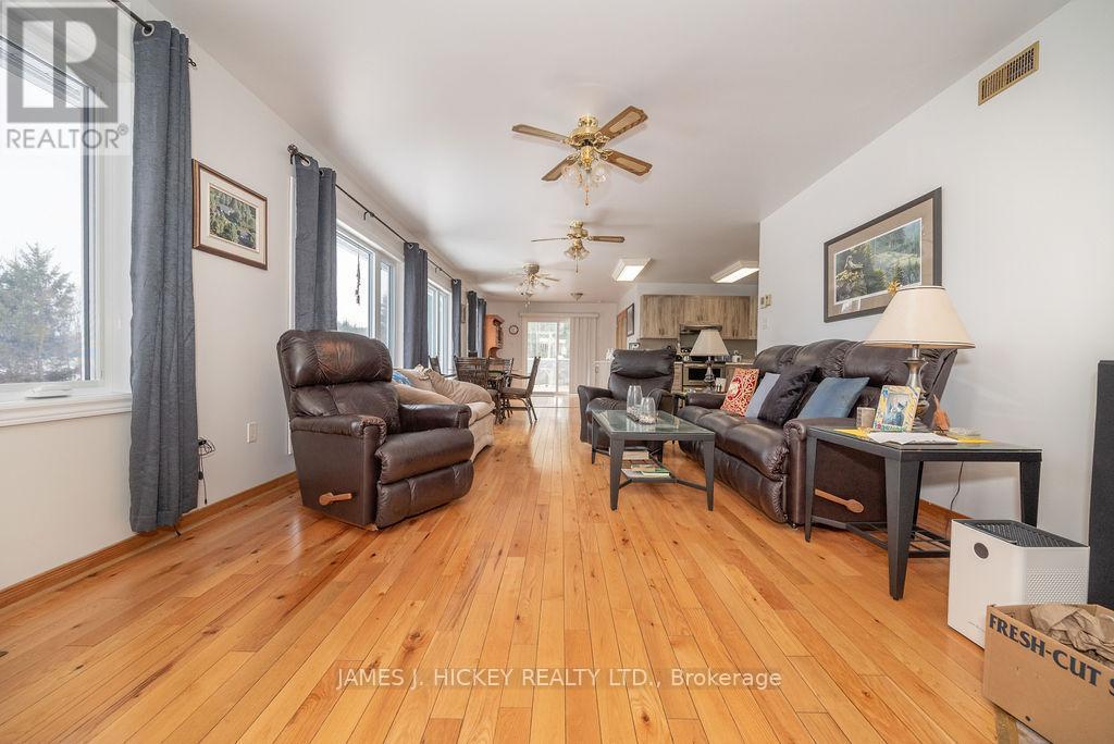 532 Edgewater Way, Head, Ontario  K0J 2B0 - Photo 8 - X12127485