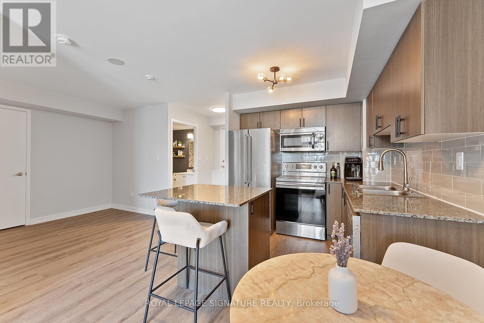 410 - 816 Lansdowne Avenue, Toronto, Ontario  M6H 4K6 - Photo 11 - W12123762