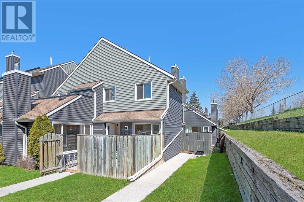 133, 46 Glamis Green Sw, Calgary, Alberta  T3E 6V1 - Photo 2 - A2217861