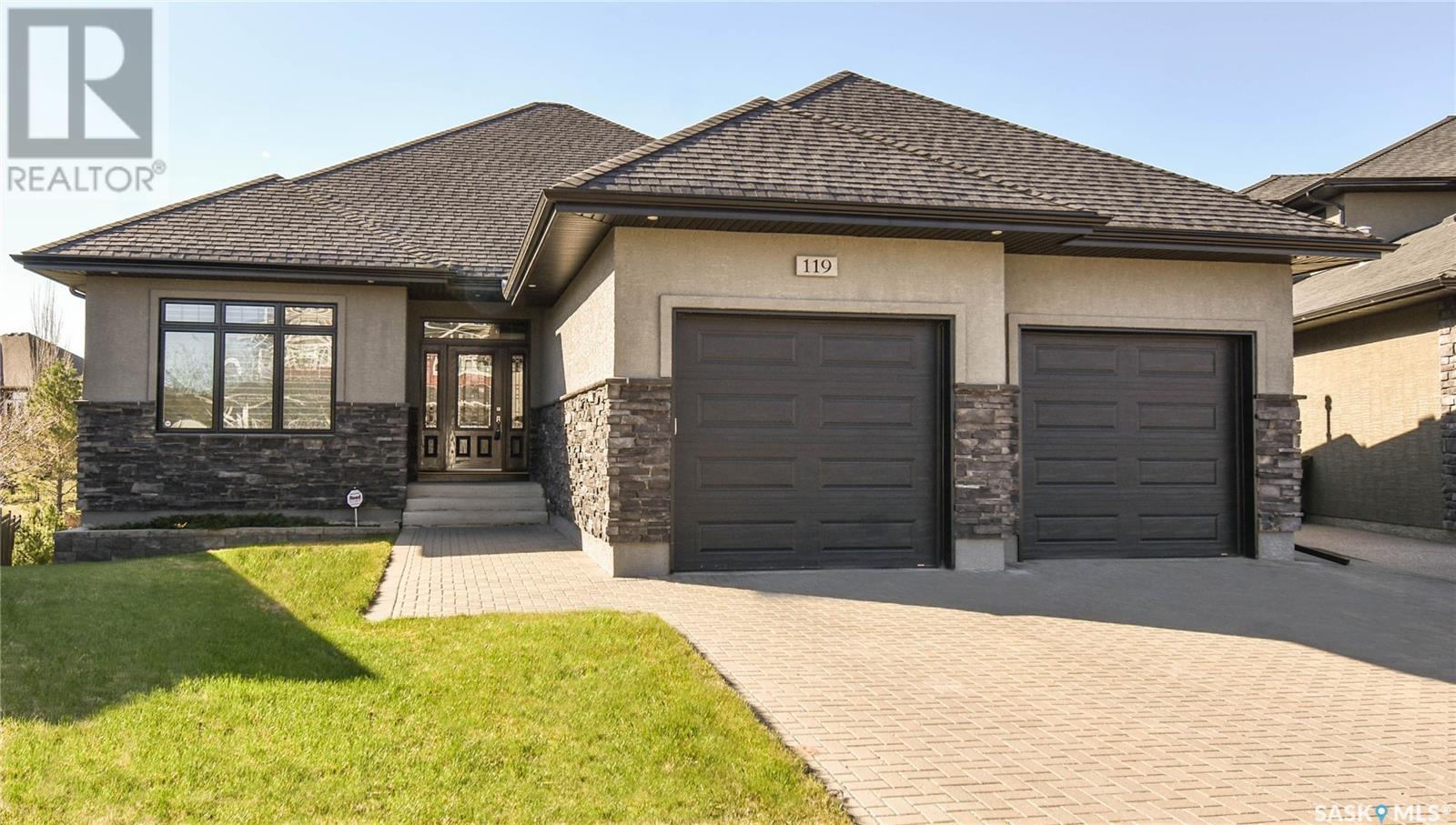 Property at 119 Fleming CRESCENT image 1