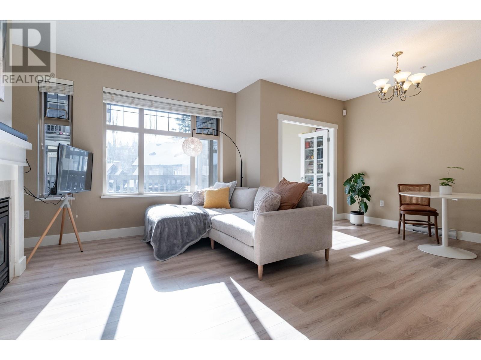 Listing Picture 9 of 33 : 301 4885 VALLEY DRIVE, Vancouver / 溫哥華 - 魯藝地產 Yvonne Lu Group - MLS Medallion Club Member