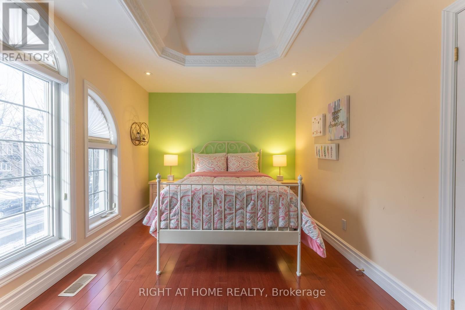 24 Malcolm Road, Toronto, Ontario  M4G 1X8 - Photo 34 - C12127174
