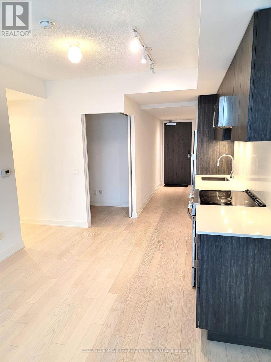 704 - 25 Richmond Street E, Toronto, Ontario  M5C 0A6 - Photo 5 - C12127241