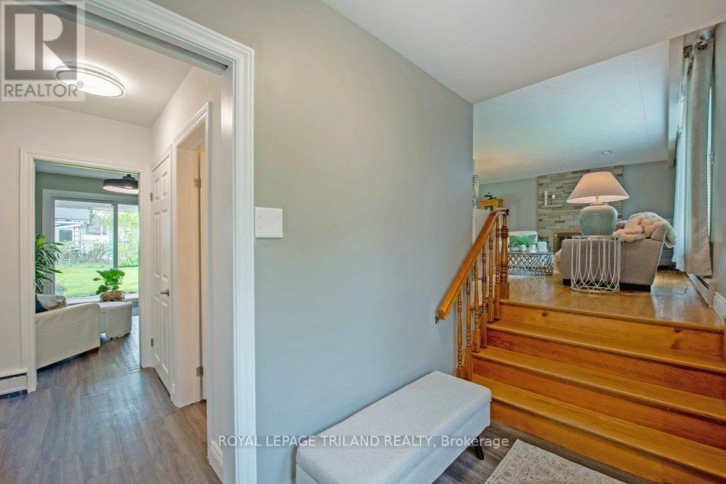 Property at 1546 GLENGARRY AVENUE image 5