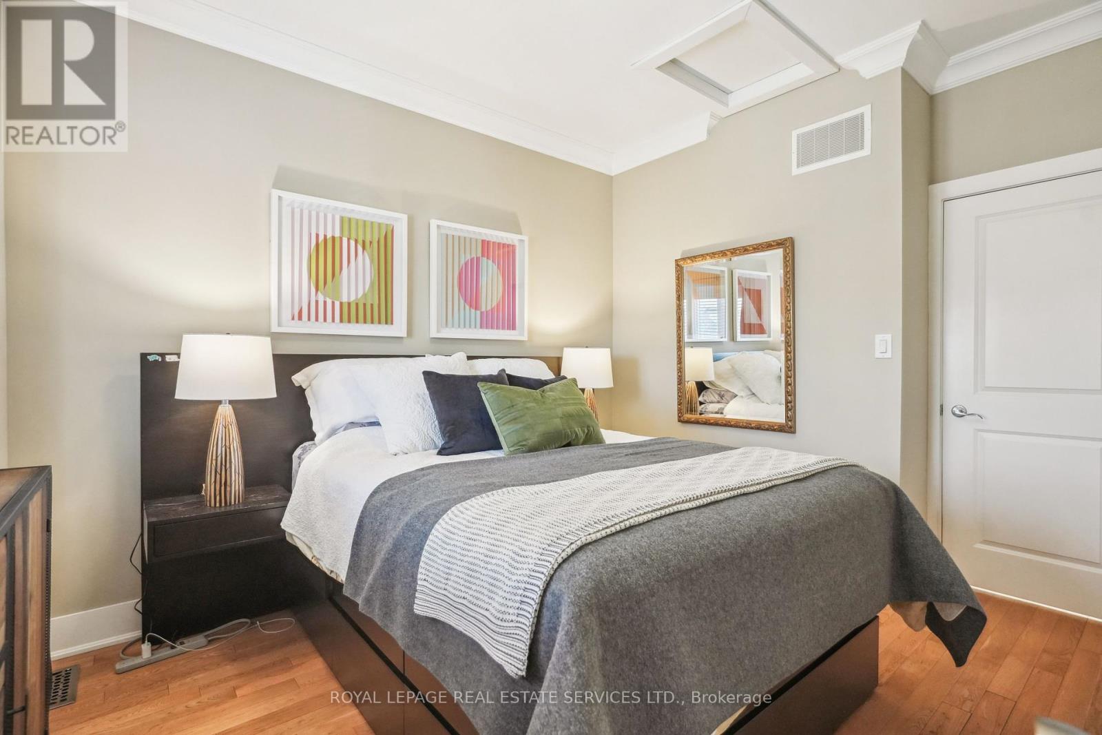 119 Florence Street, Toronto, Ontario  M6K 1P4 - Photo 14 - C12127429