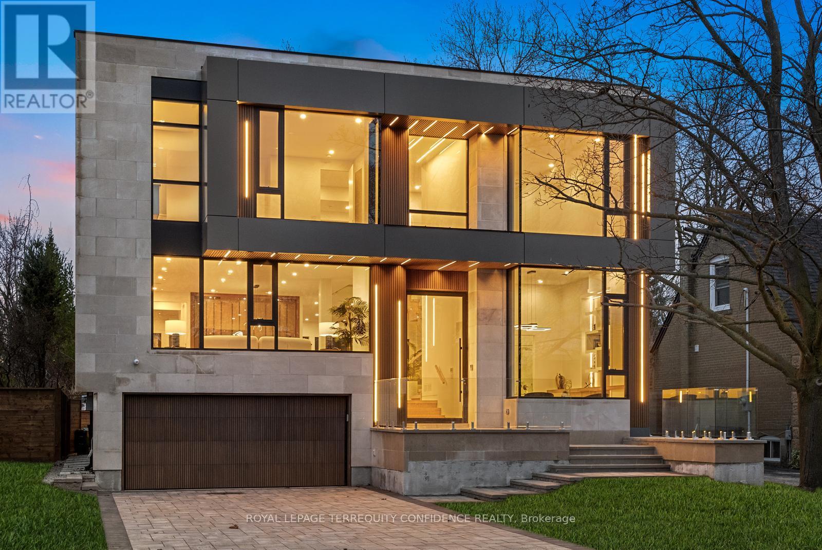 101 YORKVIEW DRIVE, Toronto, Ontario