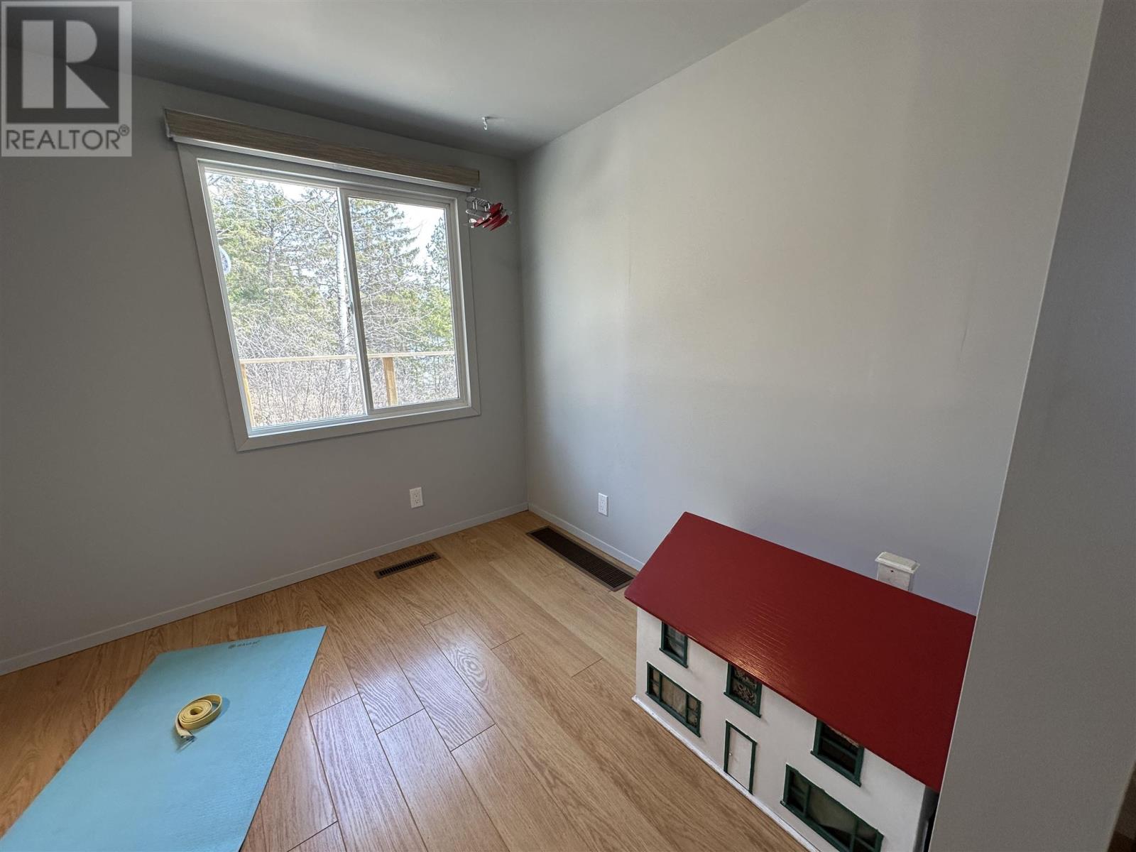22b Smith Rd, Longbow Lake, Ontario  P0X 1H0 - Photo 11 - TB251003