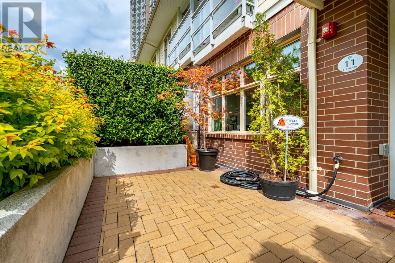 Th11 271 Francis Way, New Westminster, British Columbia  V3L 0H2 - Photo 2 - R2997125