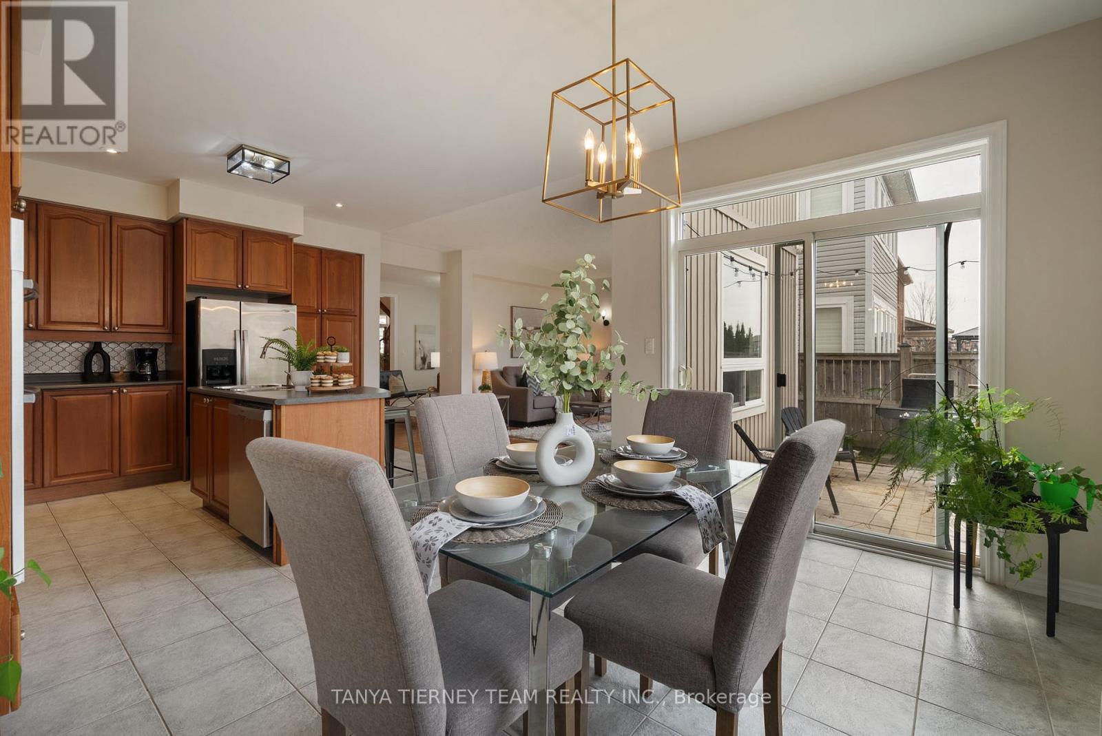364 Carnwith Drive E, Whitby (Brooklin), Ontario  L1M 2M1 - Photo 12 - E12127286