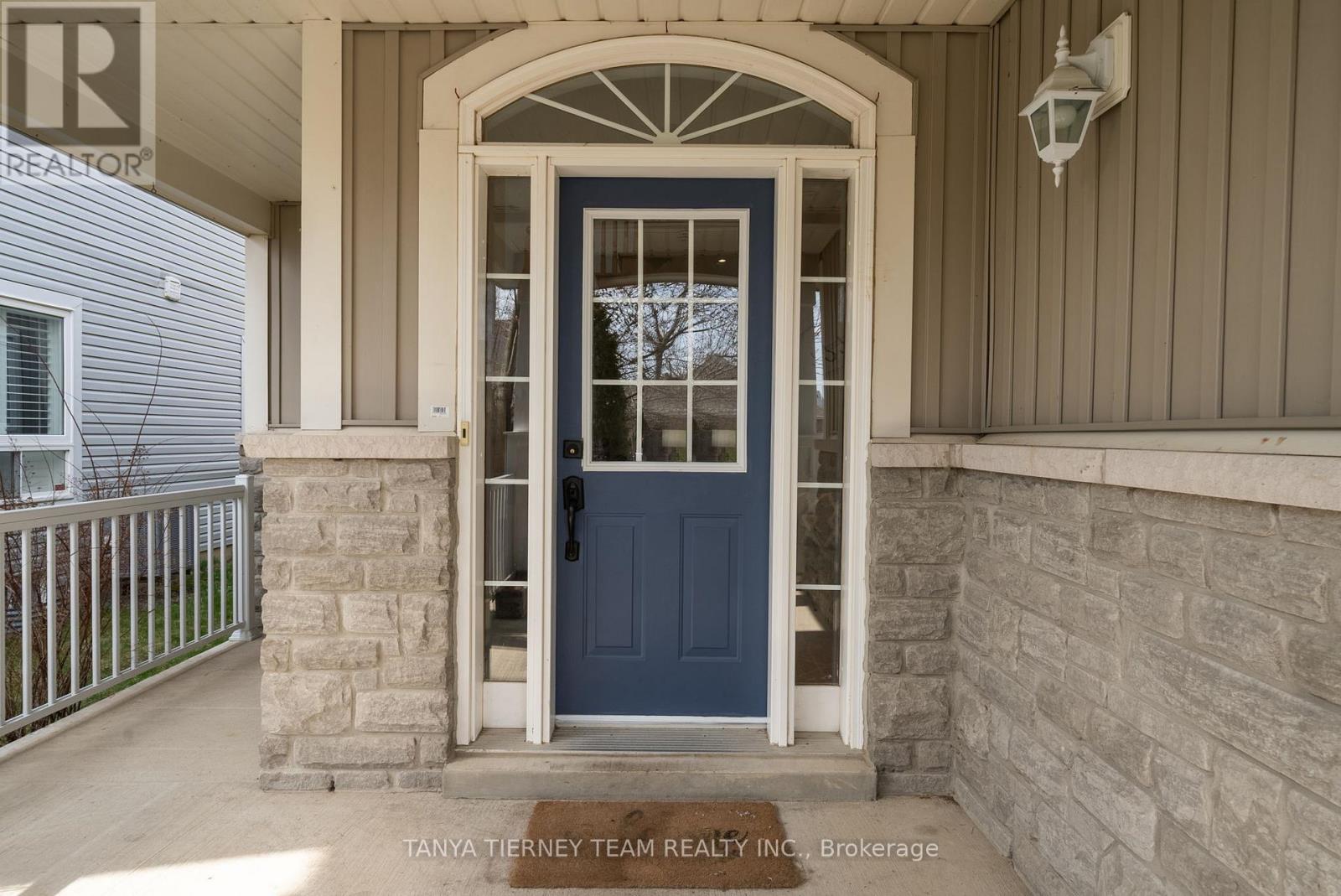 364 Carnwith Drive E, Whitby (Brooklin), Ontario  L1M 2M1 - Photo 5 - E12127286