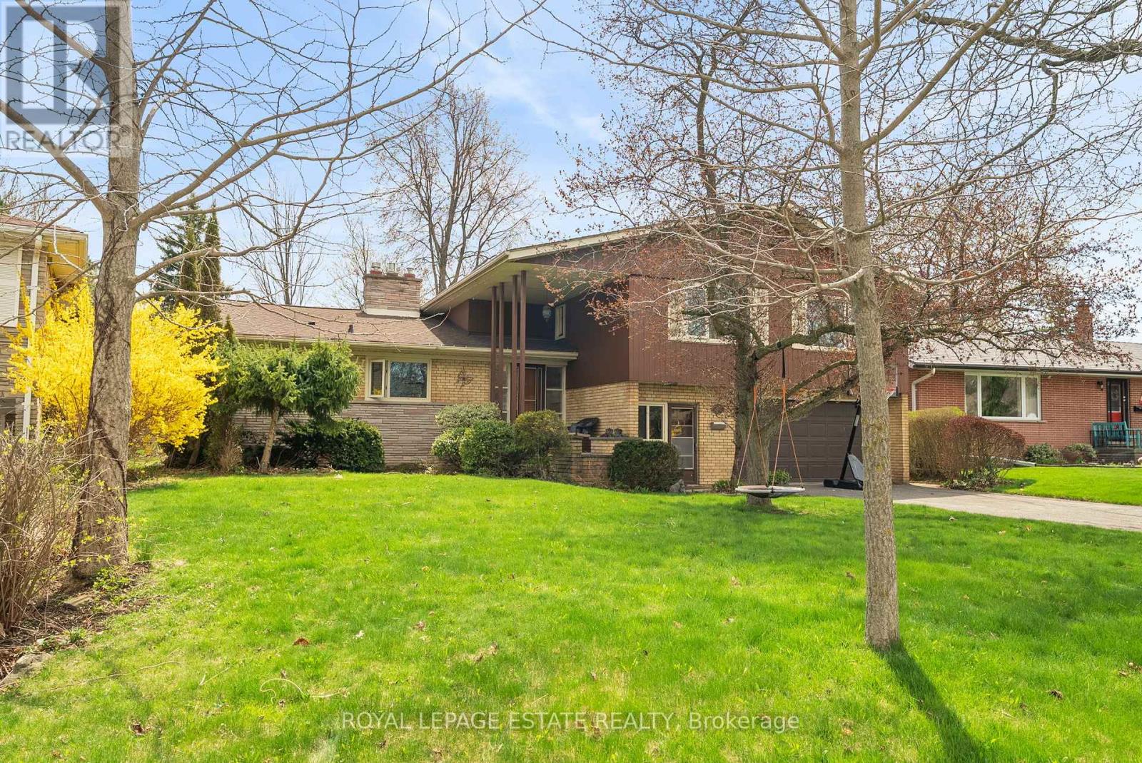 77 TOYNBEE TRAIL, Toronto, Ontario