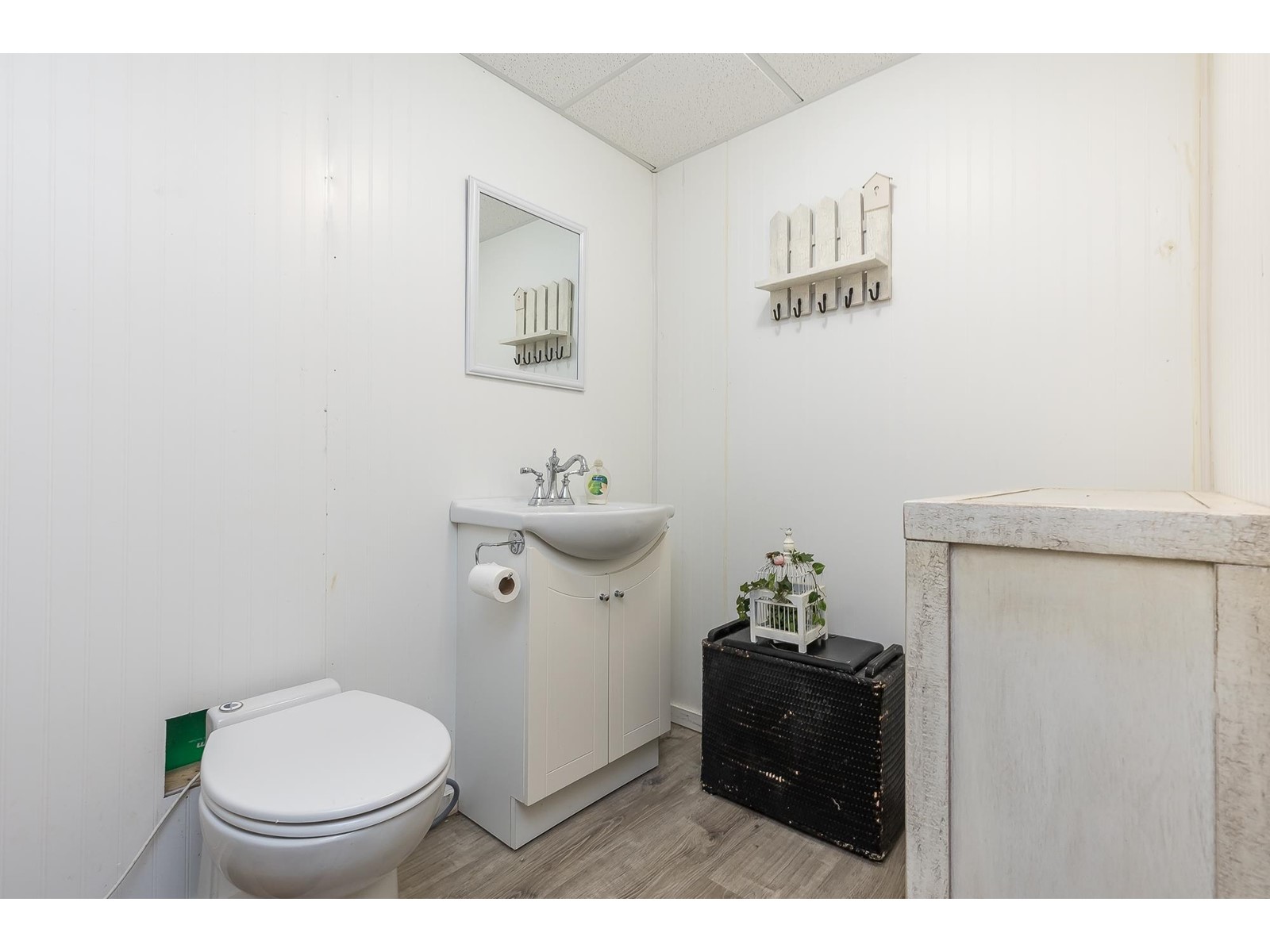 32166 Holiday Avenue, Mission, British Columbia  V2V 2N2 - Photo 30 - R2987174