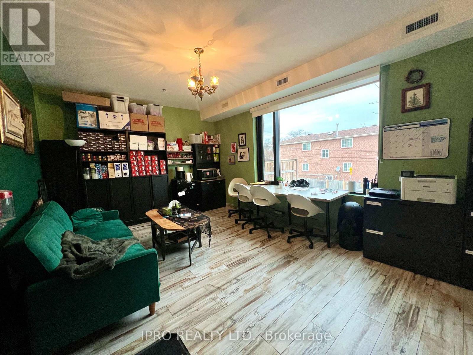 2 - 798 Bloor Street W, Toronto, Ontario  M6G 1L9 - Photo 4 - W12114542