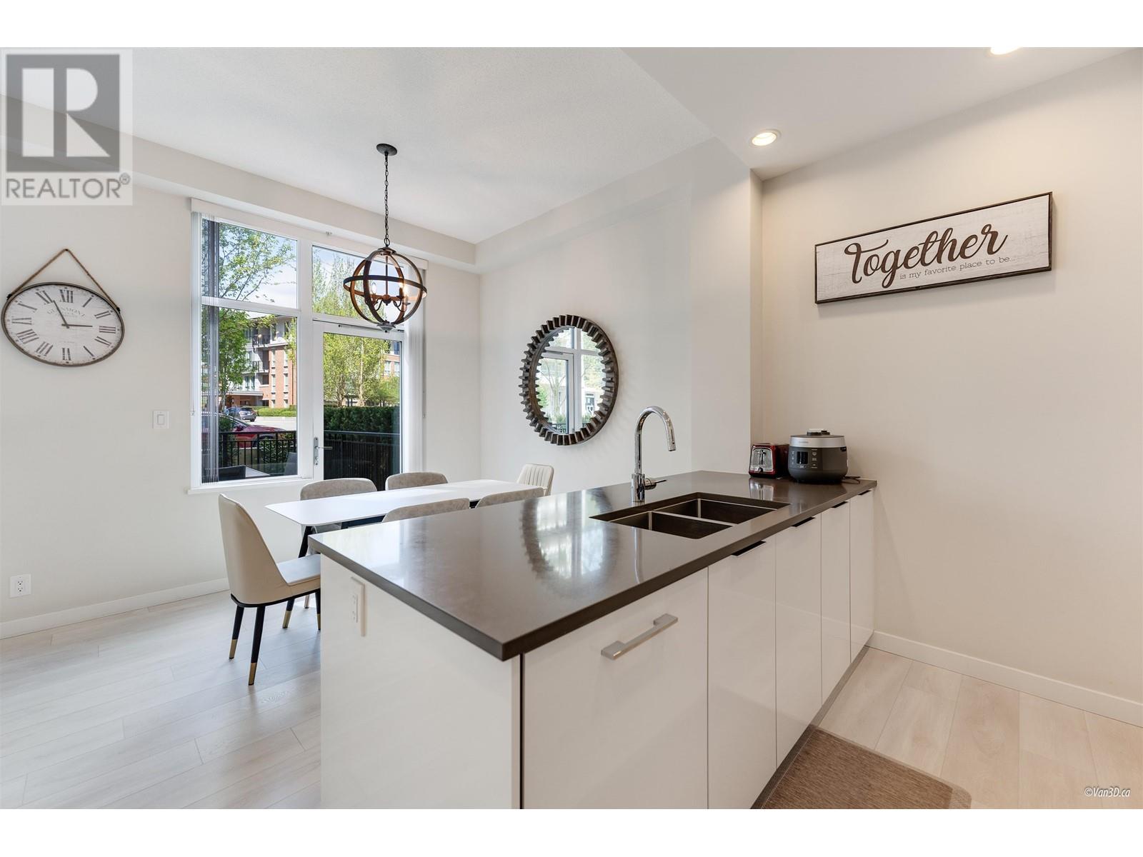 104 3096 Windsor Gate, Coquitlam, British Columbia  V3B 0P4 - Photo 13 - R2998752
