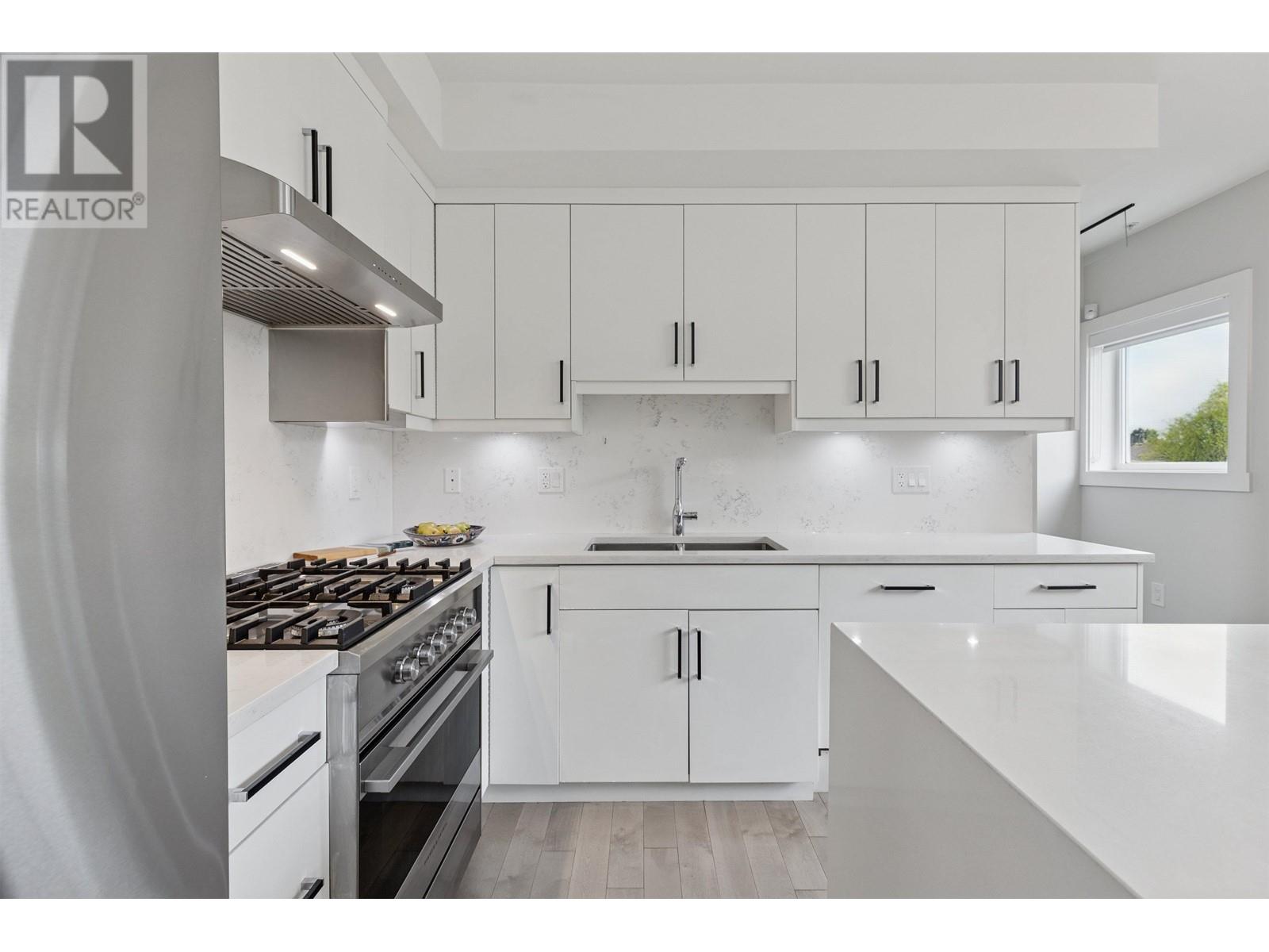 5128 Mchardy Street, Vancouver, British Columbia  V5R 4V5 - Photo 12 - R2998784