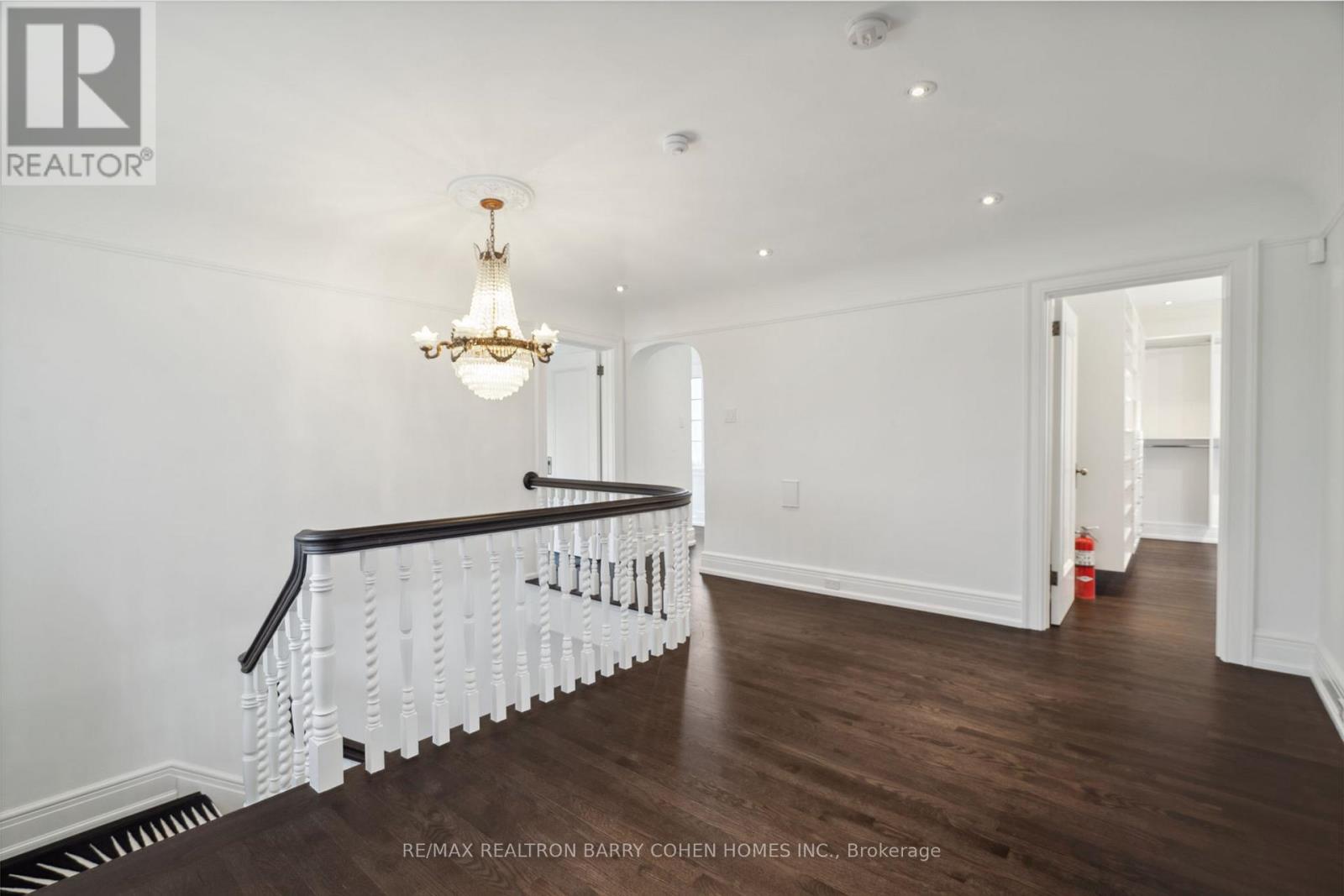 15 Park Lane Circle, Toronto, Ontario  M3B 1Z8 - Photo 14 - C12120460