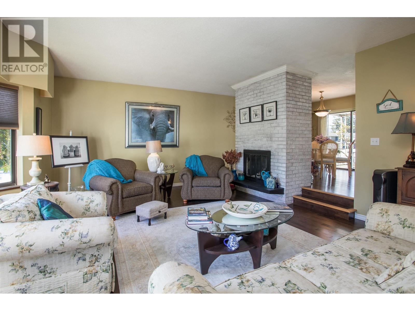 18985 119b Avenue, Pitt Meadows, British Columbia  V3Y 1X4 - Photo 10 - R2998770