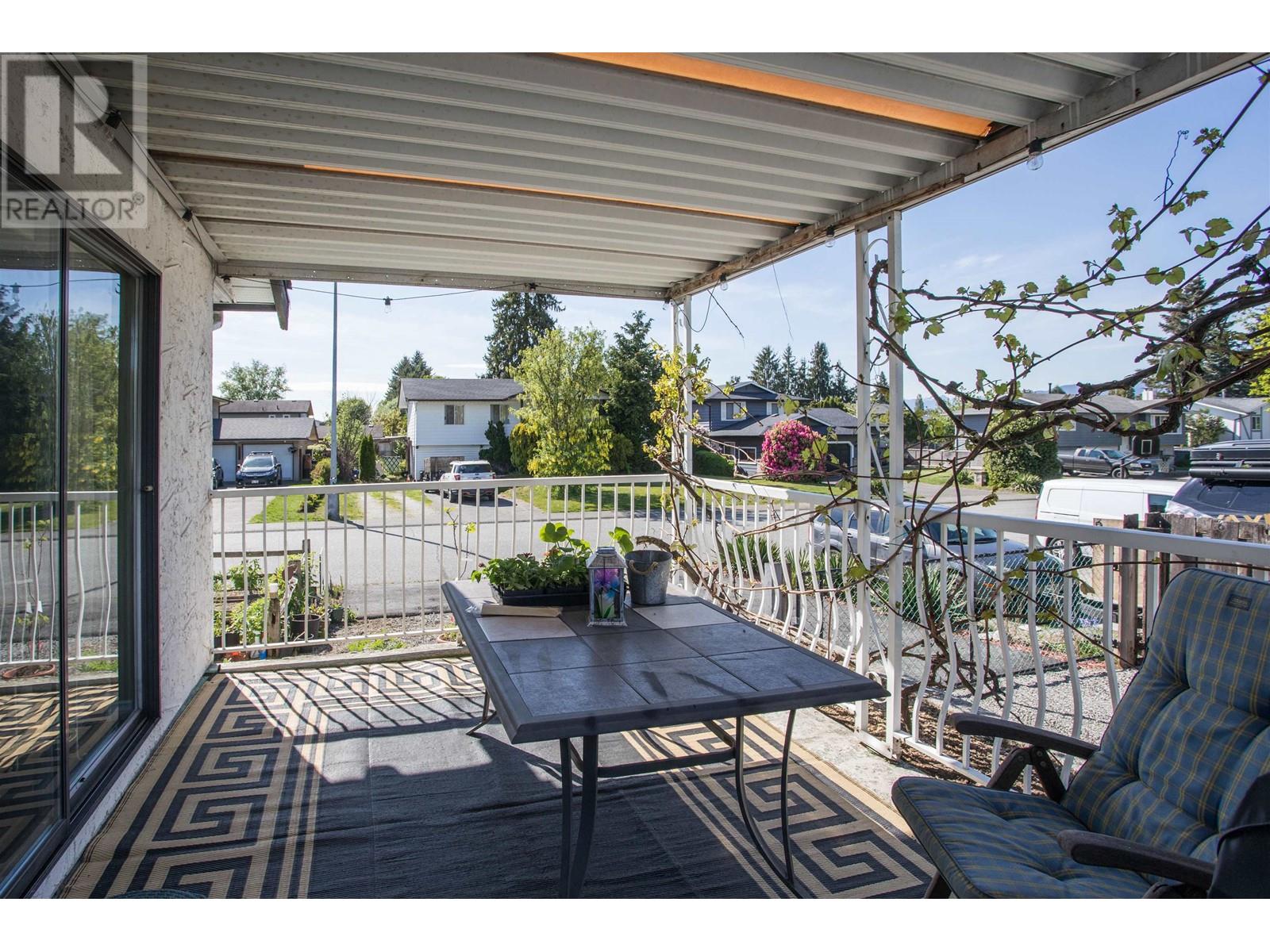 18985 119b Avenue, Pitt Meadows, British Columbia  V3Y 1X4 - Photo 16 - R2998770