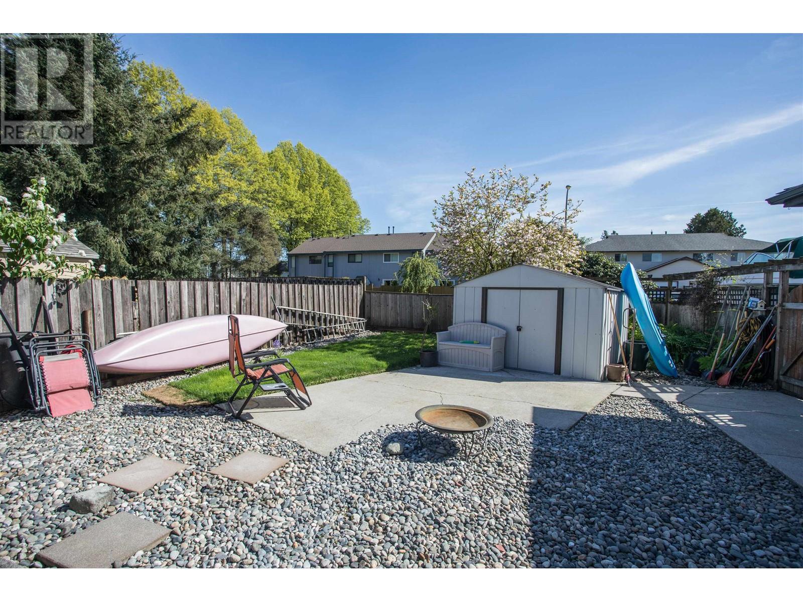 18985 119b Avenue, Pitt Meadows, British Columbia  V3Y 1X4 - Photo 4 - R2998770