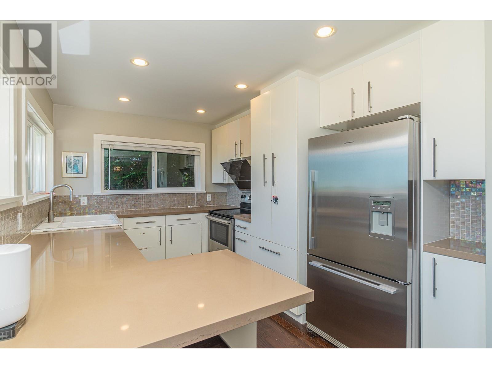 2460 Mathers Avenue, West Vancouver, British Columbia  V7V 2H8 - Photo 11 - R2998805
