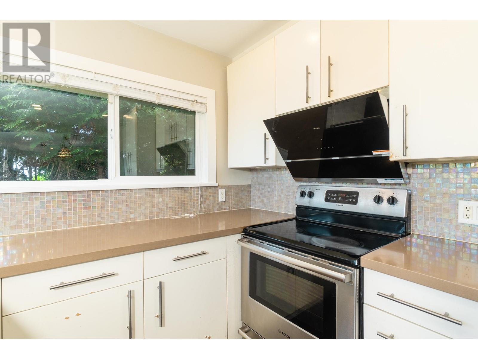 2460 Mathers Avenue, West Vancouver, British Columbia  V7V 2H8 - Photo 12 - R2998805