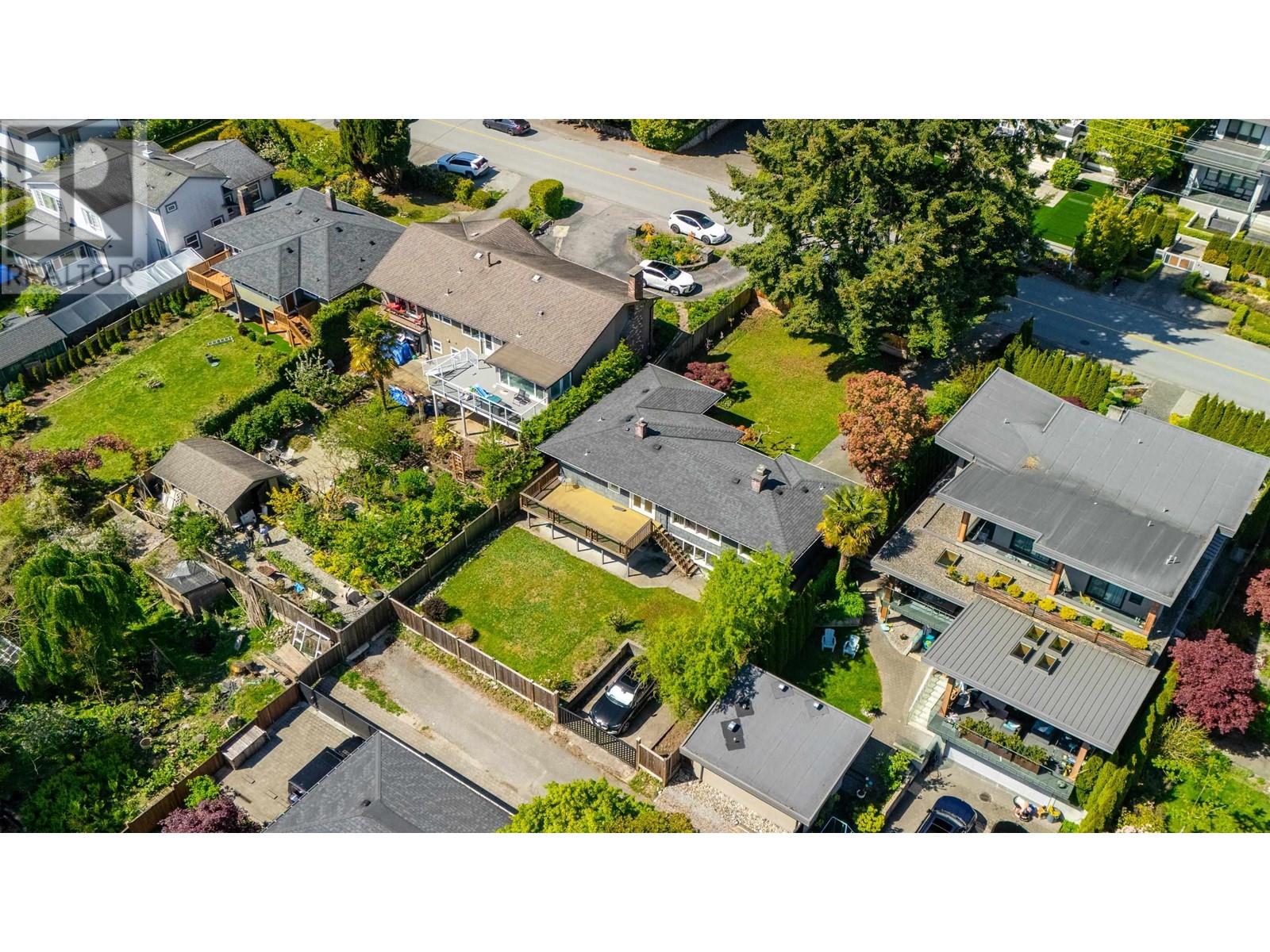 Property at 2460 MATHERS AVENUE image 2
