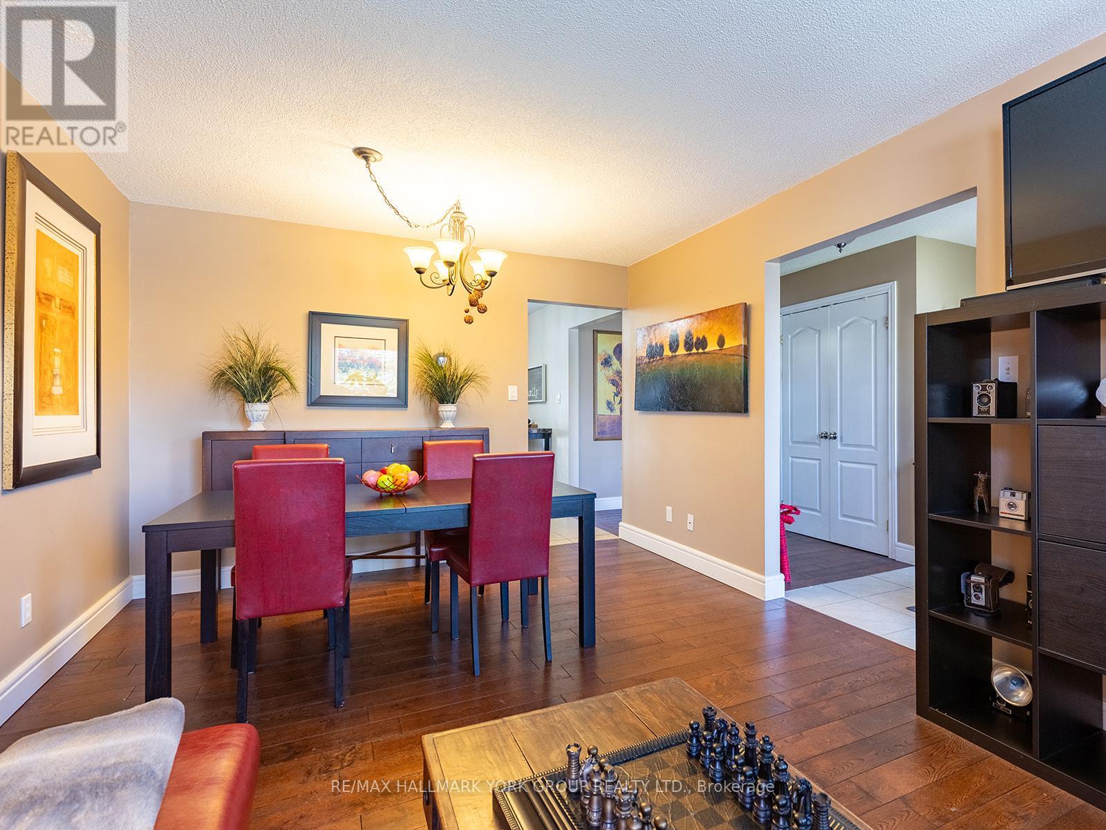 122 Fletcher Street, Bradford West Gwillimbury, Ontario  L3Z 2Y9 - Photo 5 - N12127193
