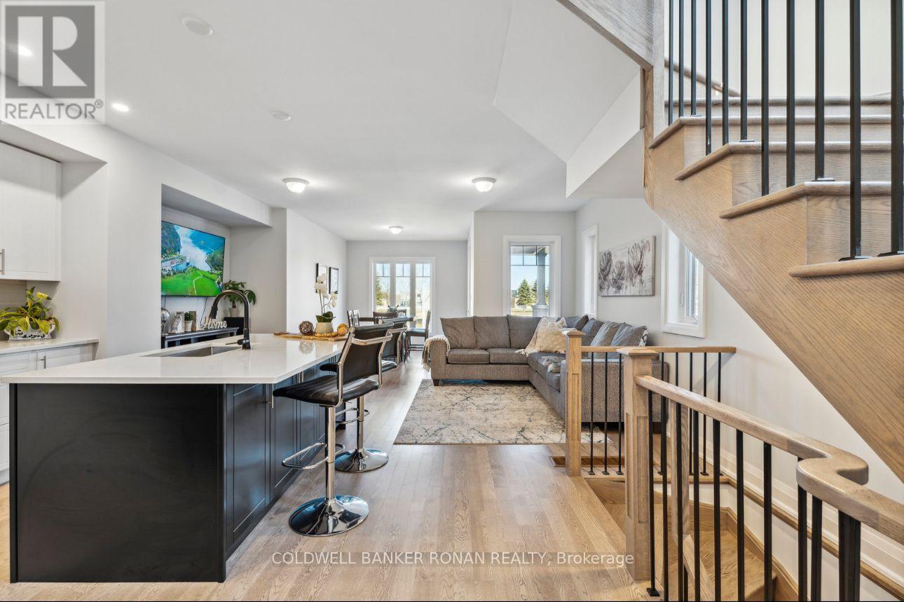 22 Kiernan Crescent N, New Tecumseth, Ontario  L9R 0V3 - Photo 7 - N12127352
