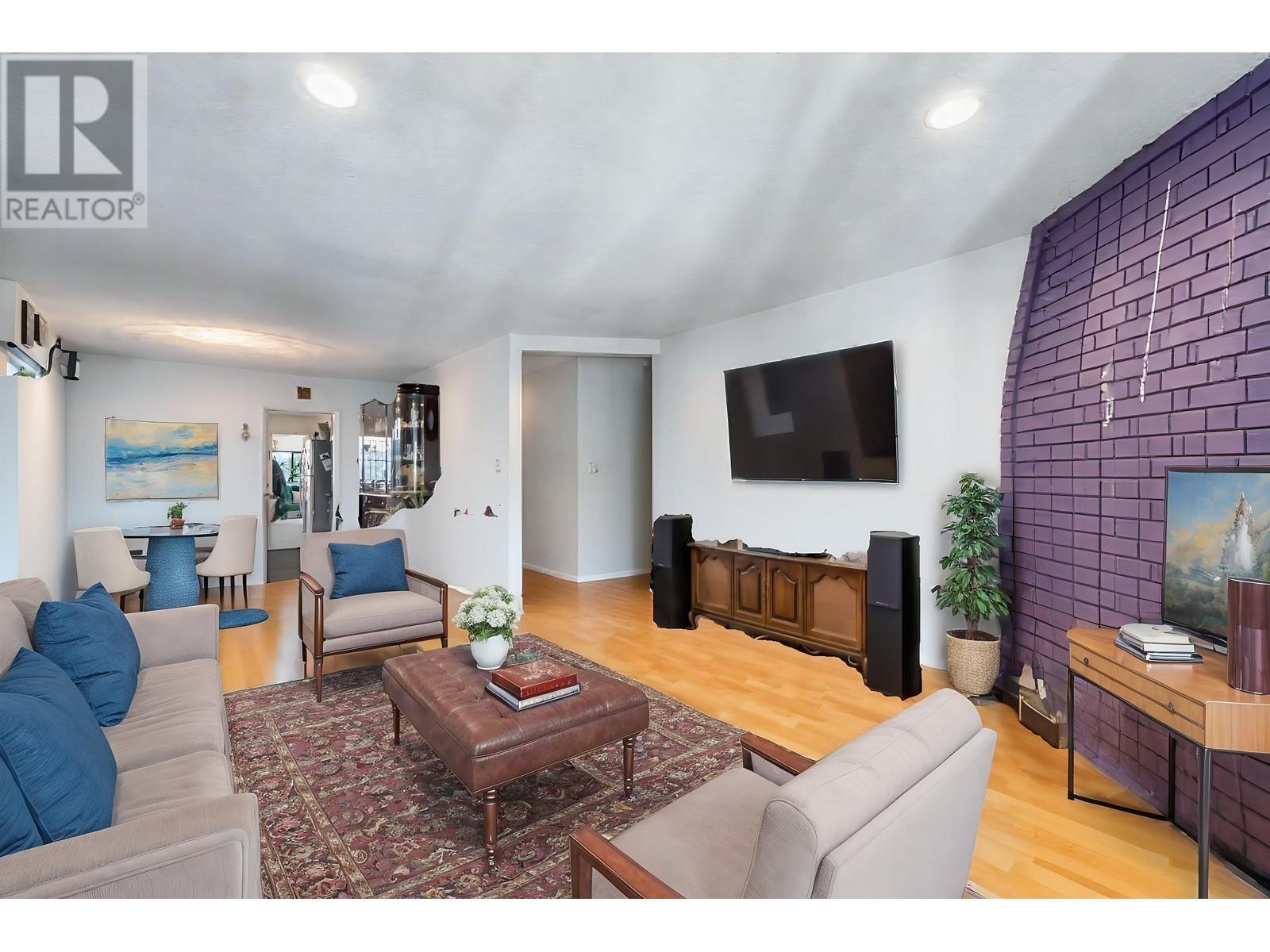 1014 Victoria Drive, Vancouver, British Columbia  V5L 4G2 - Photo 3 - R2998804