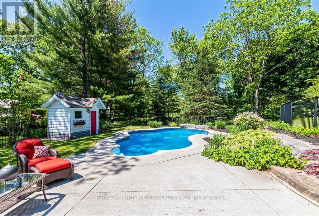 273 Canboro Road, Pelham (Fonthill), Ontario  L0S 1M0 - Photo 31 - X12127581