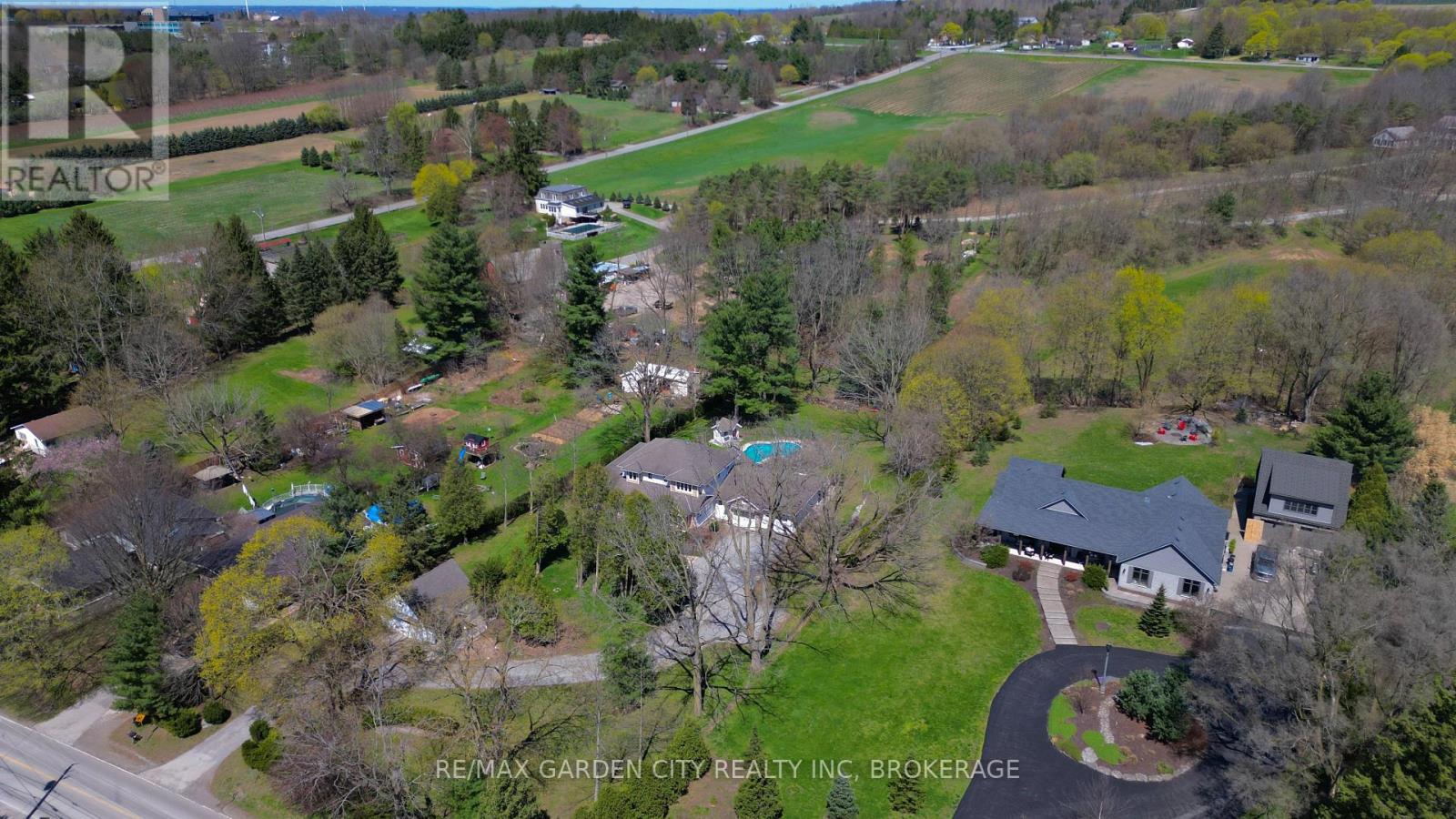 273 Canboro Road, Pelham (Fonthill), Ontario  L0S 1M0 - Photo 43 - X12127581
