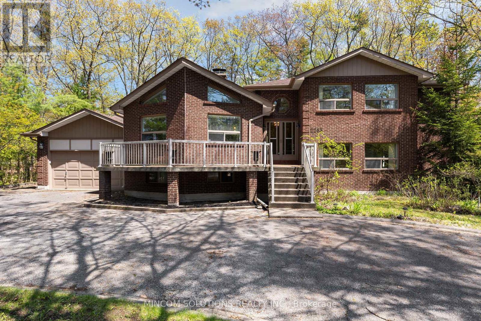 2253 Tiny Beaches Road S, Tiny, Ontario  L0L 1P1 - Photo 1 - S12127186