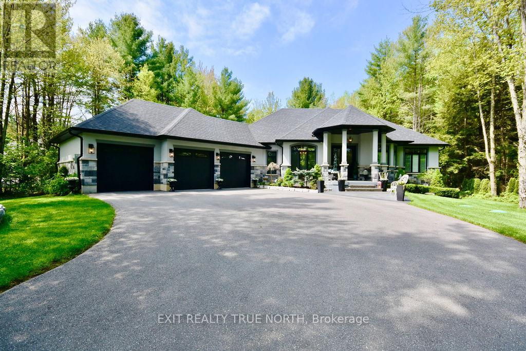 2 Sycamore Circle, Springwater, Ontario  L0L 2K0 - Photo 1 - S12127310