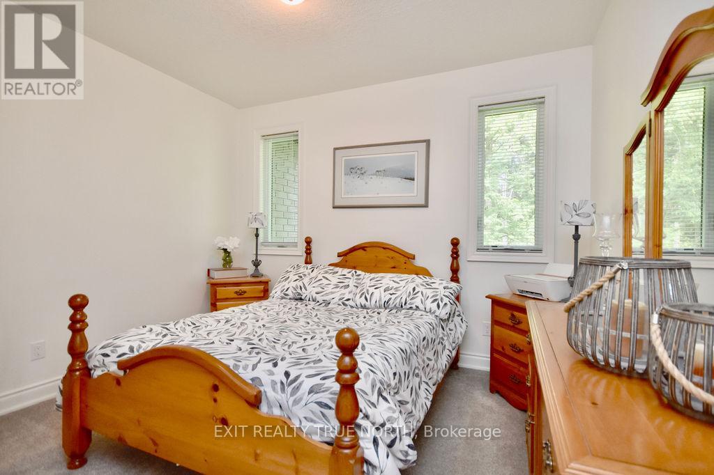 2 Sycamore Circle, Springwater, Ontario  L0L 2K0 - Photo 22 - S12127310
