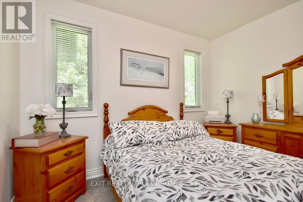 2 Sycamore Circle, Springwater, Ontario  L0L 2K0 - Photo 23 - S12127310