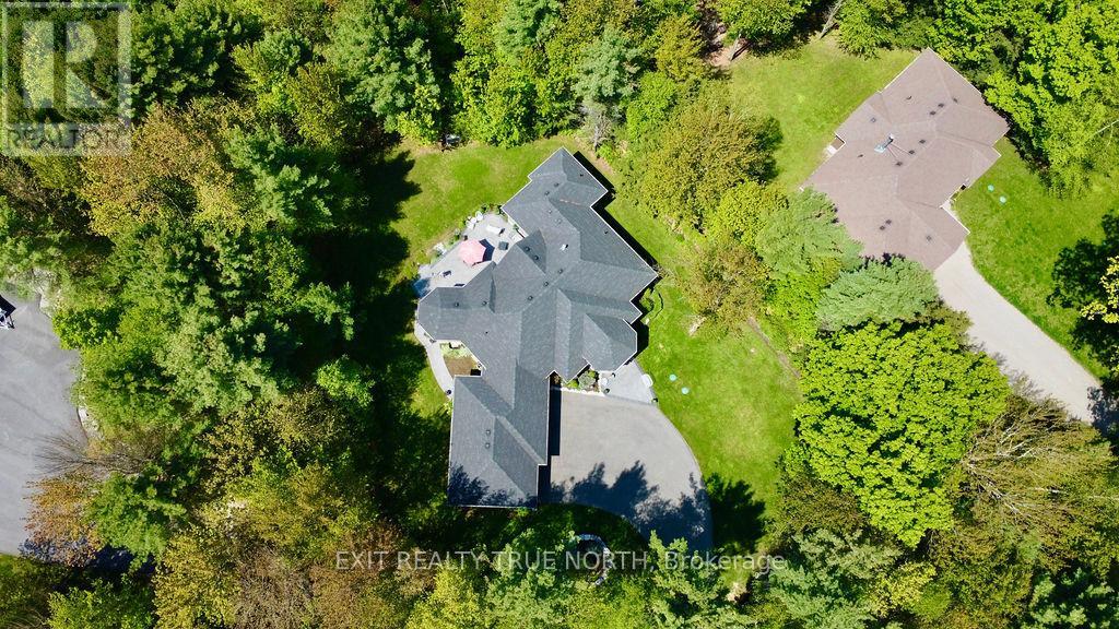2 Sycamore Circle, Springwater, Ontario  L0L 2K0 - Photo 41 - S12127310