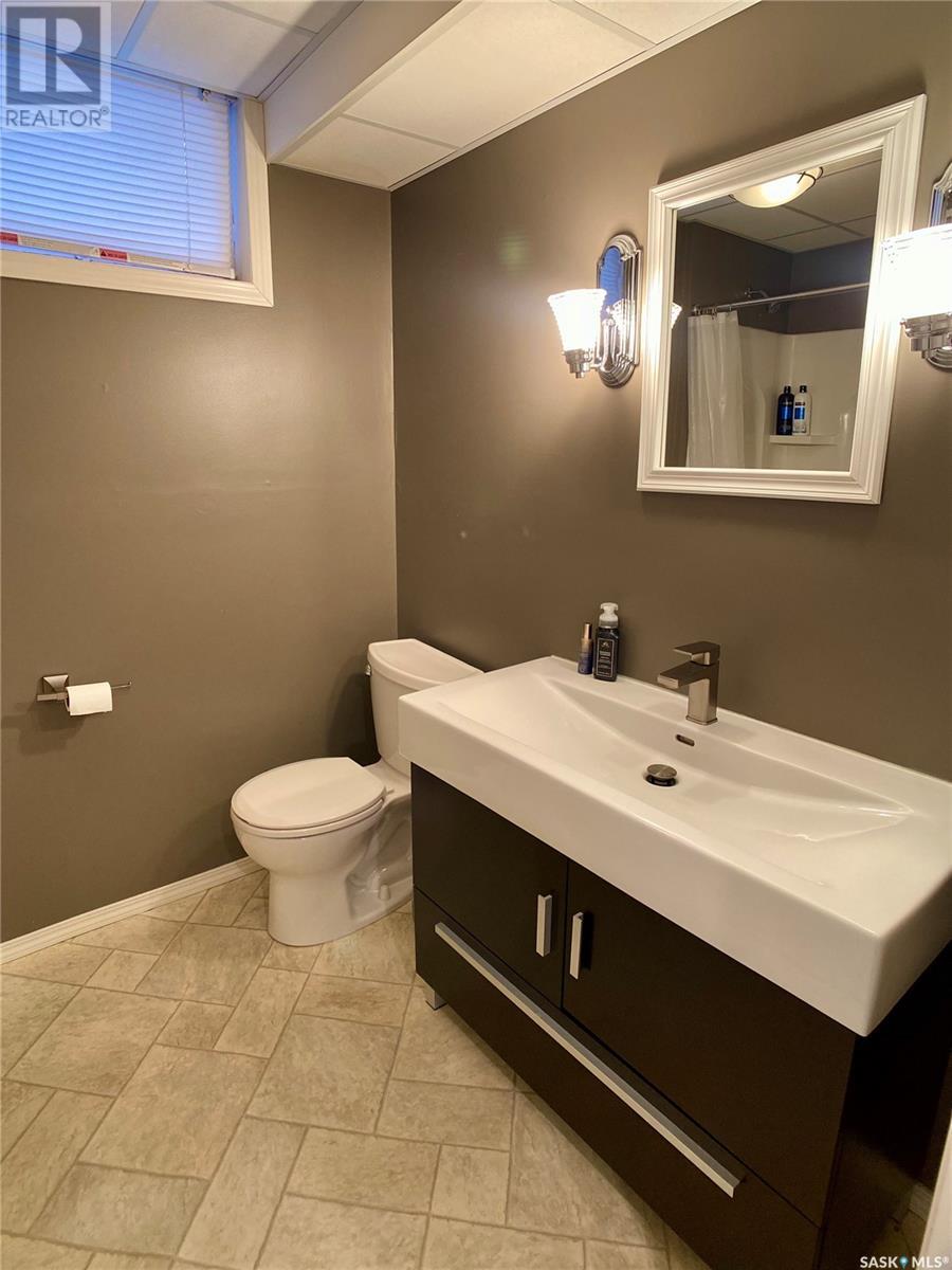 91 Moir Drive, Oxbow, Saskatchewan  S0C 2B0 - Photo 27 - SK993712