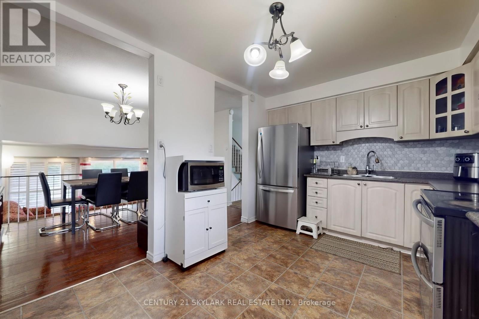 44 - 452 Silverstone Drive, Toronto, Ontario  M9V 3K8 - Photo 12 - W12123039
