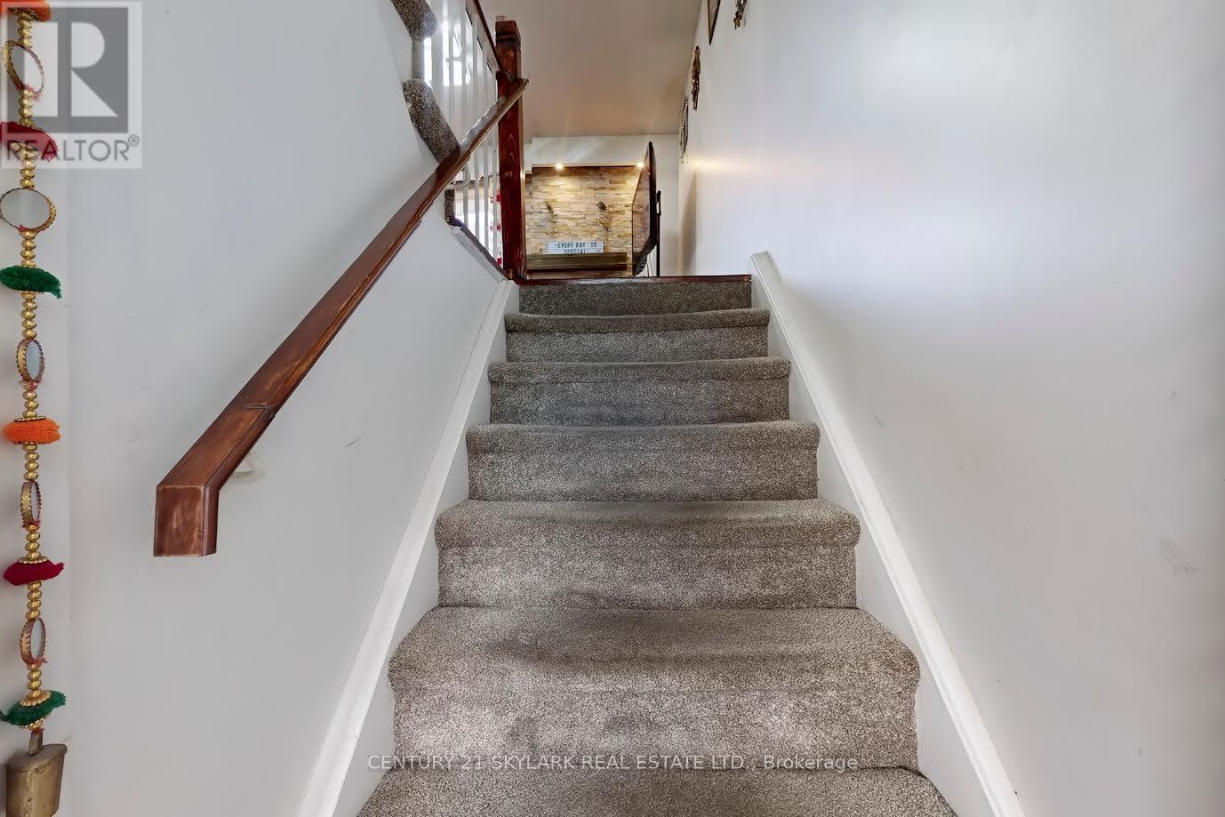 44 - 452 Silverstone Drive, Toronto, Ontario  M9V 3K8 - Photo 4 - W12123039