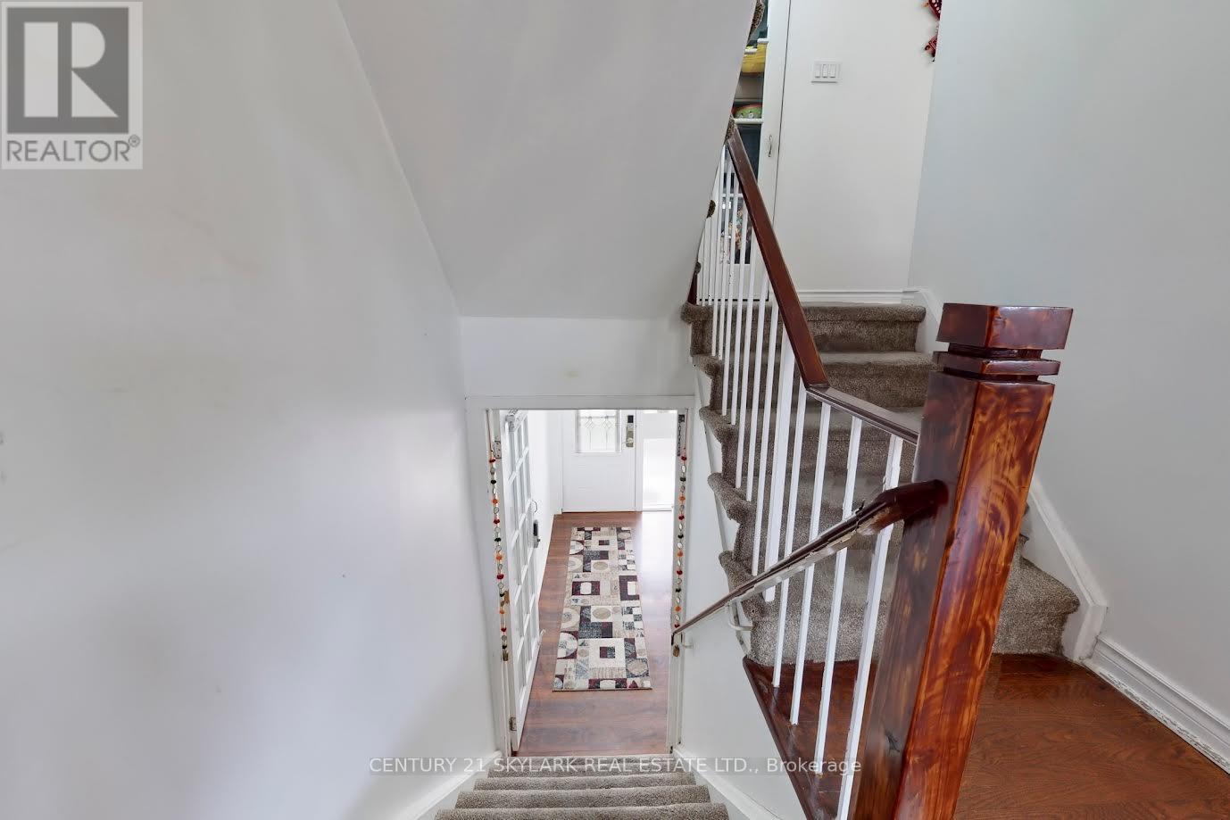 44 - 452 Silverstone Drive, Toronto, Ontario  M9V 3K8 - Photo 5 - W12123039