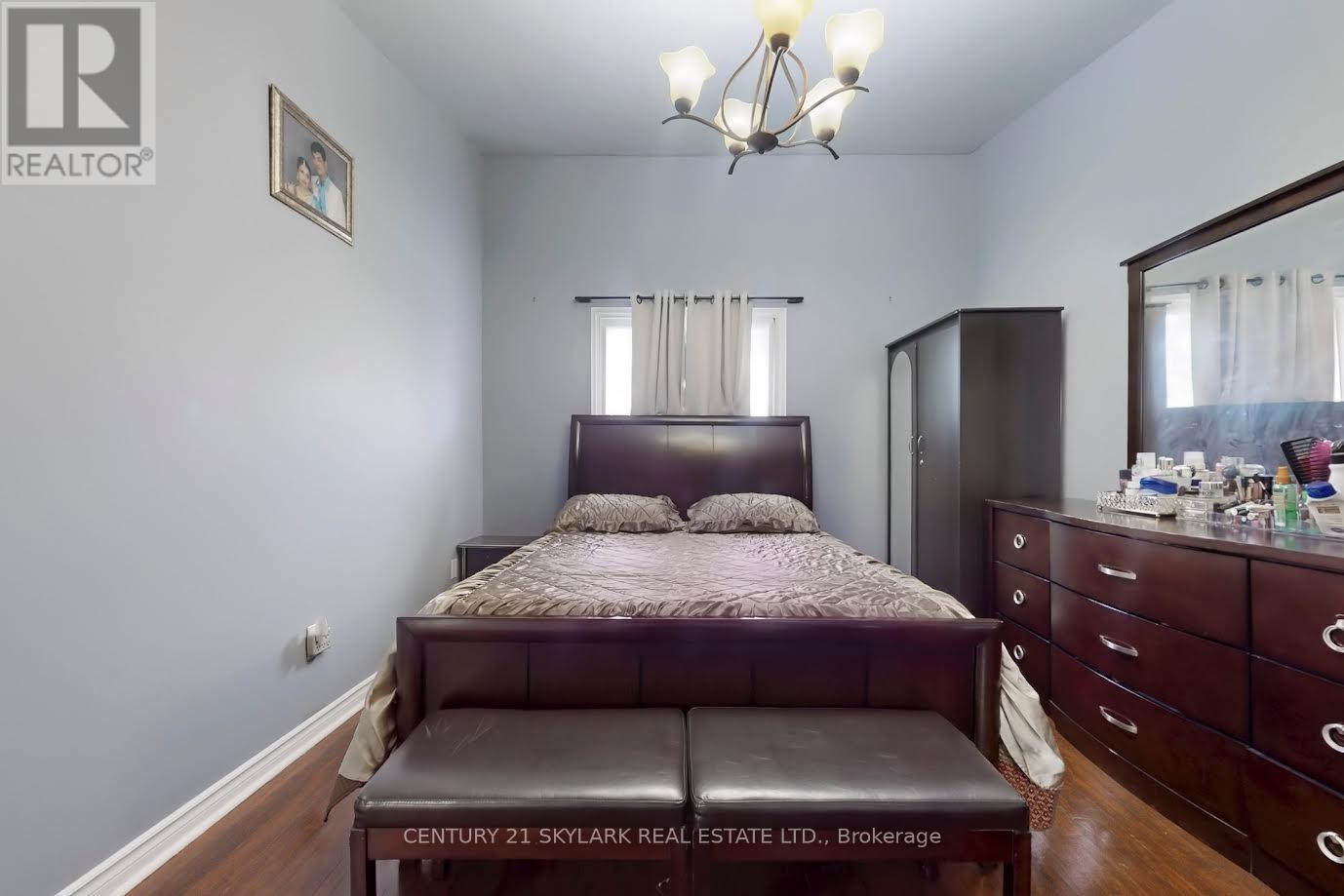 44 - 452 Silverstone Drive, Toronto, Ontario  M9V 3K8 - Photo 29 - W12123039