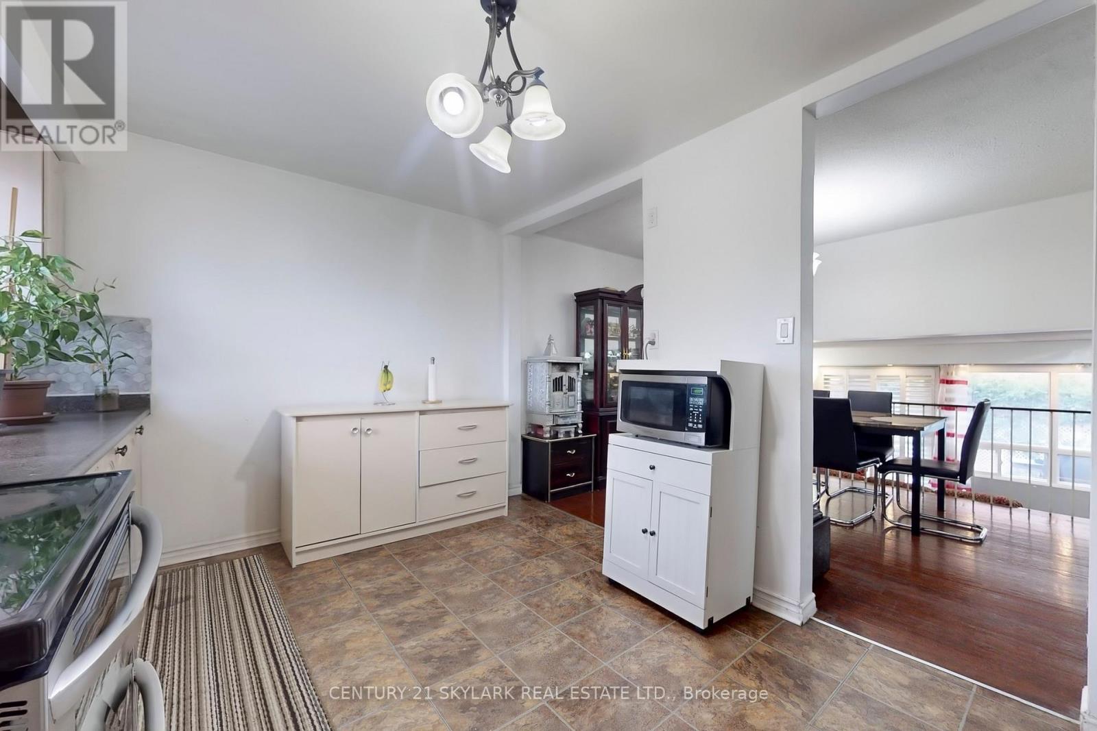 44 - 452 Silverstone Drive, Toronto, Ontario  M9V 3K8 - Photo 14 - W12123039