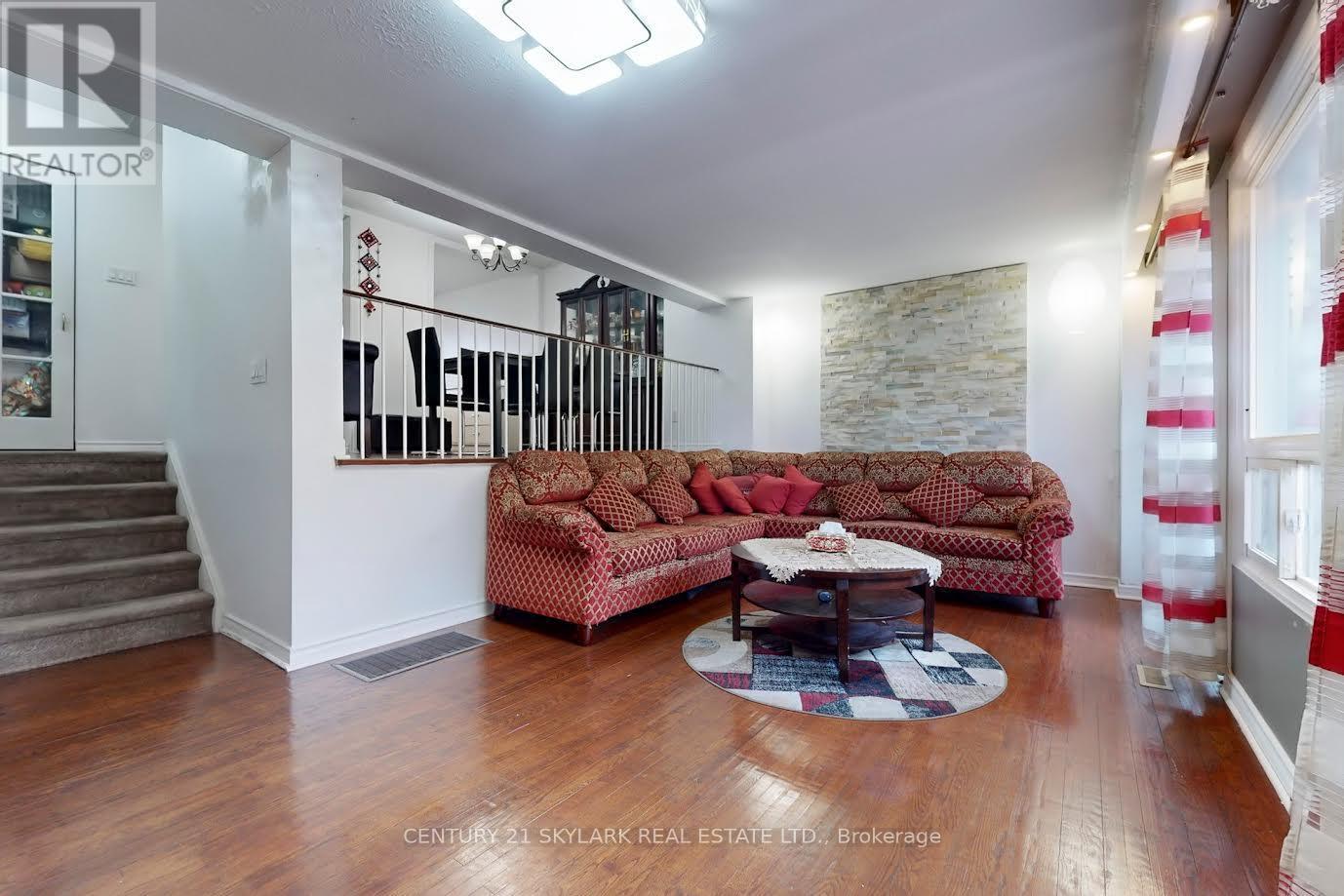44 - 452 Silverstone Drive, Toronto, Ontario  M9V 3K8 - Photo 8 - W12123039