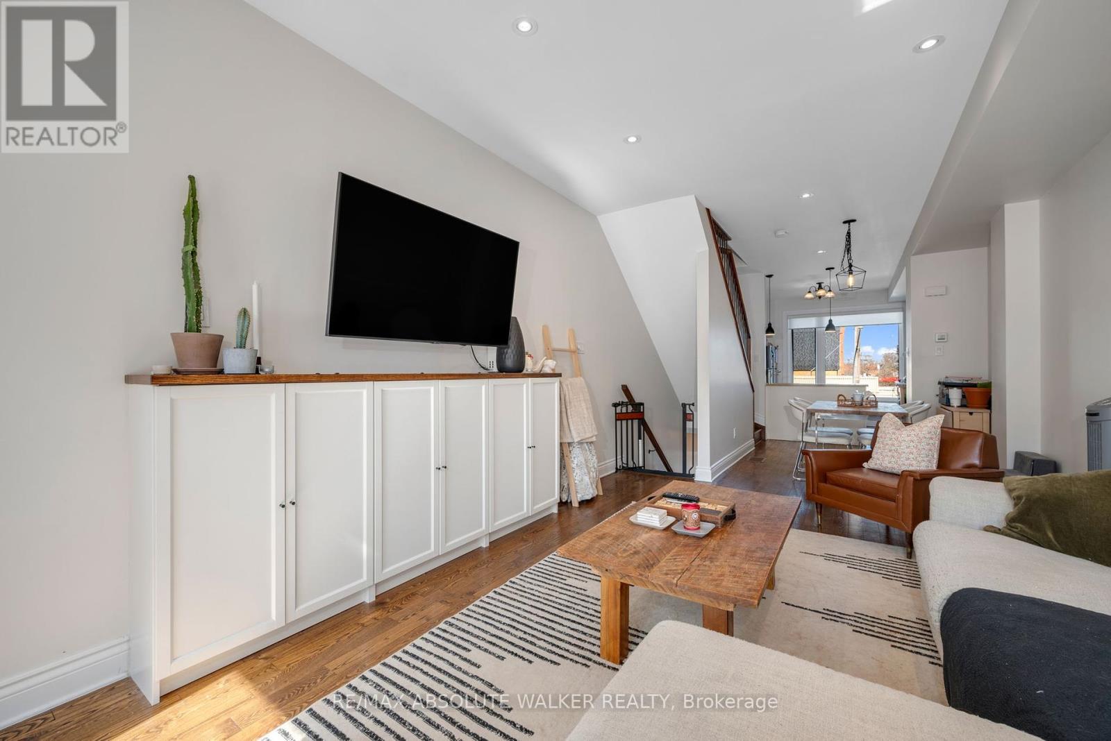286 Cambridge Street N, Ottawa, Ontario  K1R 0B4 - Photo 7 - X12127596