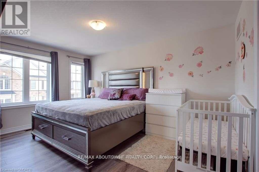 3113 Blackfriar Common, Oakville, Ontario  L6H 7E3 - Photo 17 - W12127231