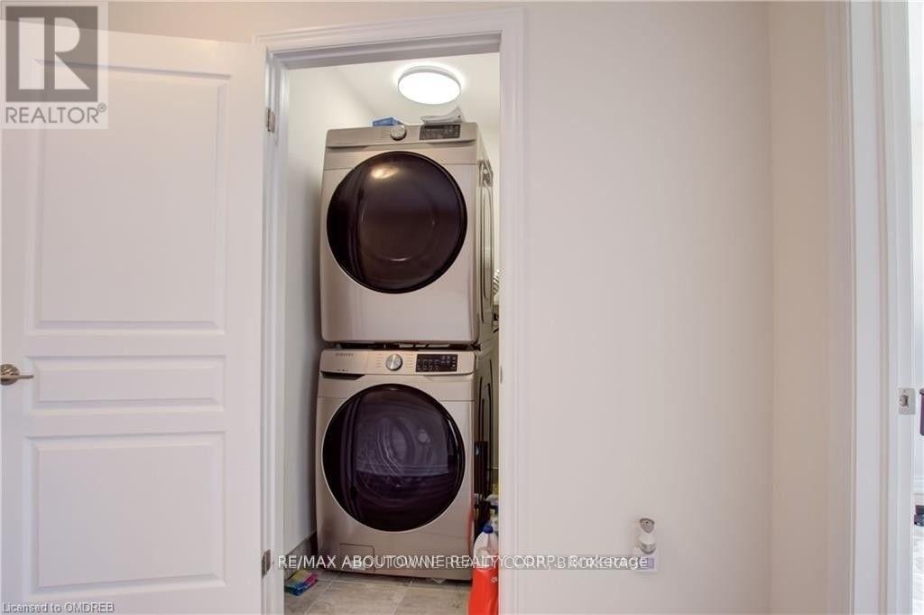 3113 Blackfriar Common, Oakville, Ontario  L6H 7E3 - Photo 24 - W12127231
