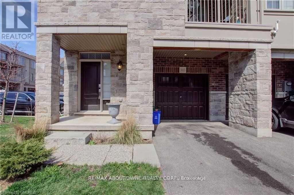 3113 Blackfriar Common, Oakville, Ontario  L6H 7E3 - Photo 3 - W12127231
