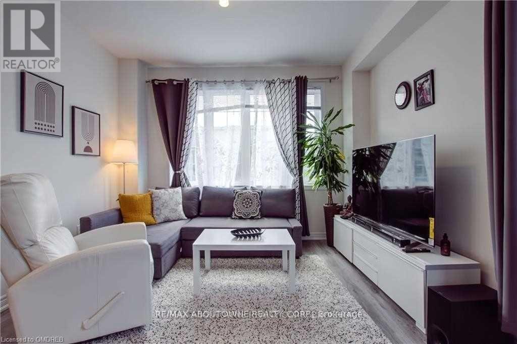 3113 Blackfriar Common, Oakville, Ontario  L6H 7E3 - Photo 6 - W12127231