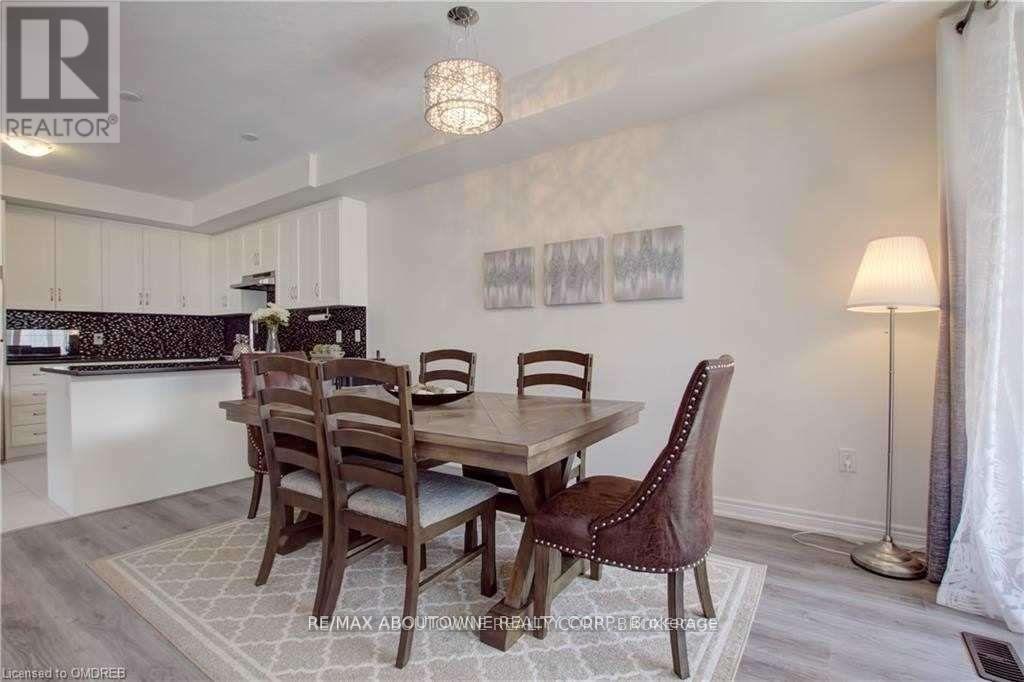 3113 Blackfriar Common, Oakville, Ontario  L6H 7E3 - Photo 8 - W12127231